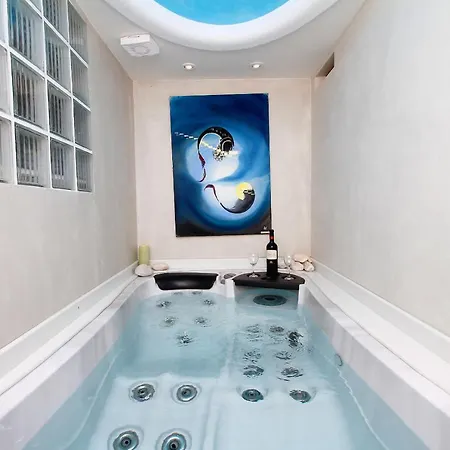 Kalypso Naousa (Paros)