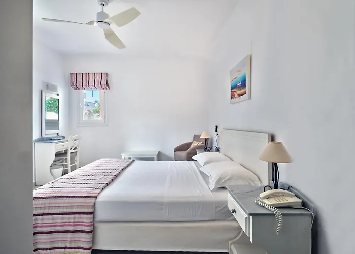 Kalypso 3* Naousa (Paros)